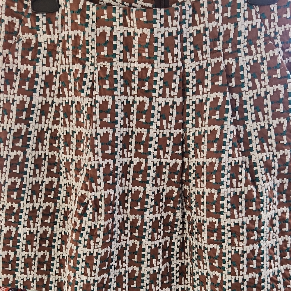 Geometric Patterned Skirt - Picture 4 of 5